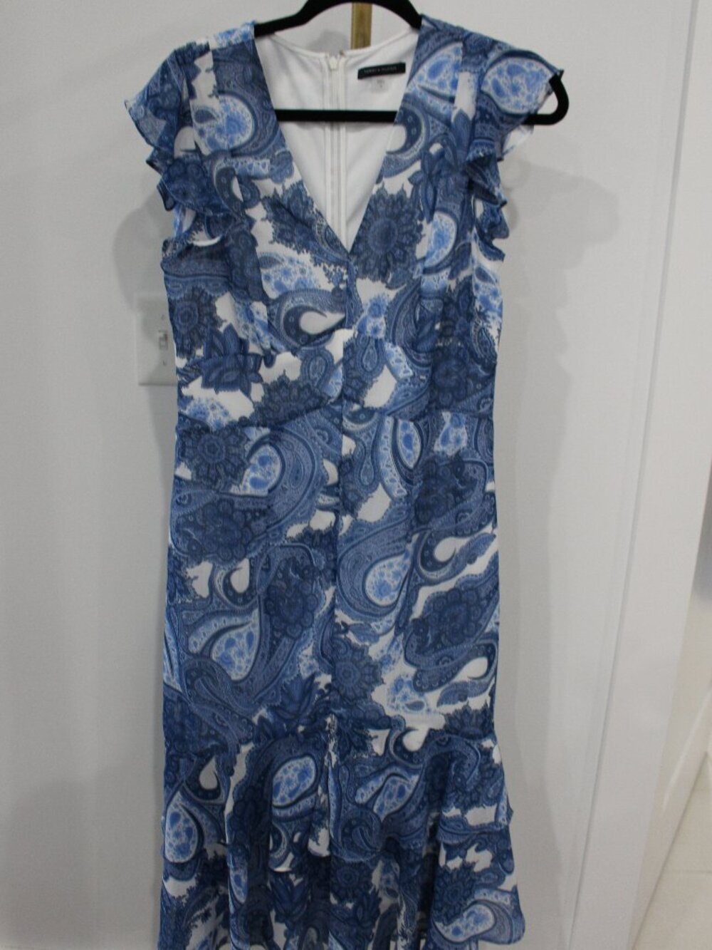 Tommy Hilfiger Blue & White Paisley Flutter Sleeve Midi Dress